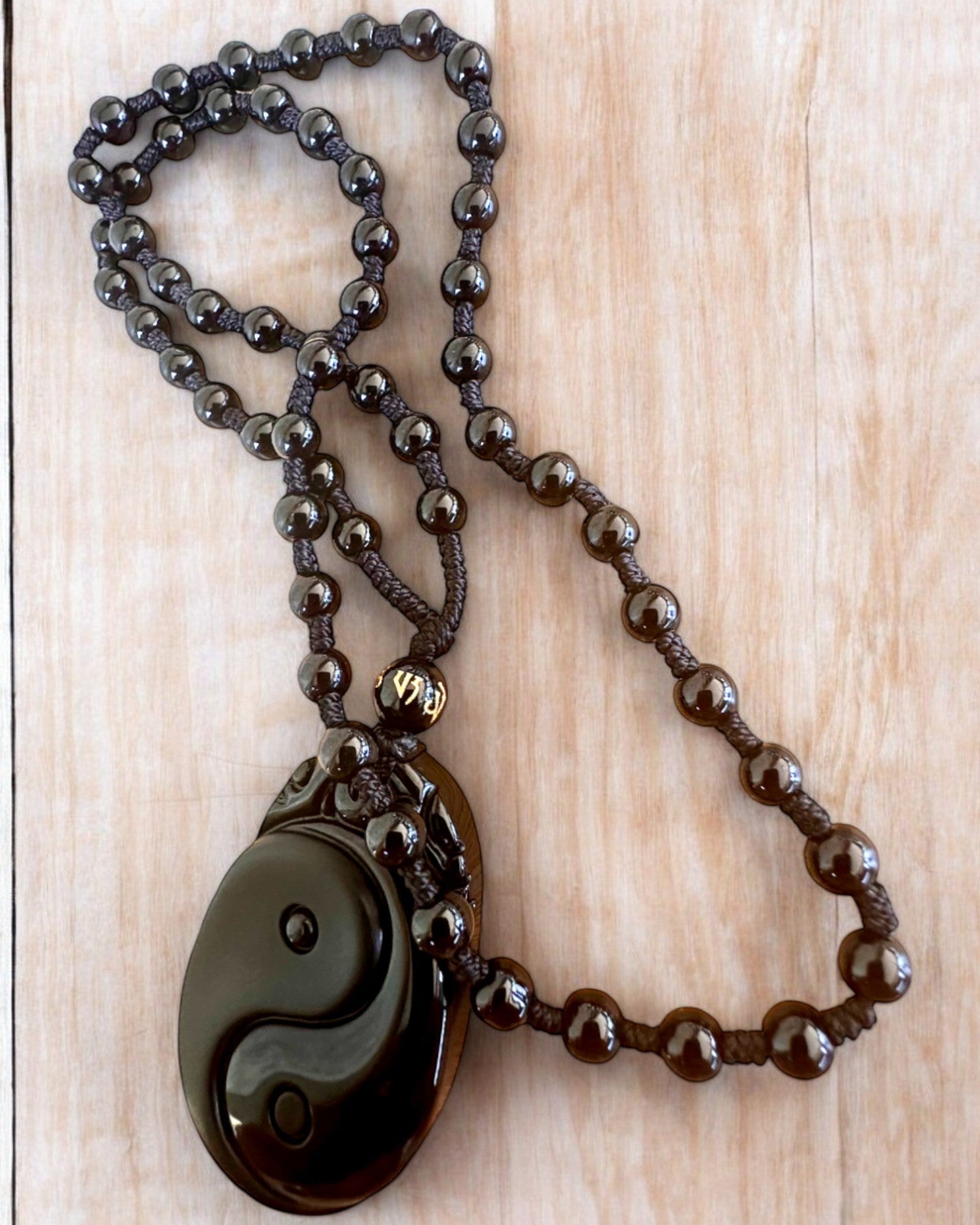 Οβsidian Amulet Yin Yang με Χάραξη - Αρμονία και Προστασία, εξατομίκευση με χάραξη για δώρο